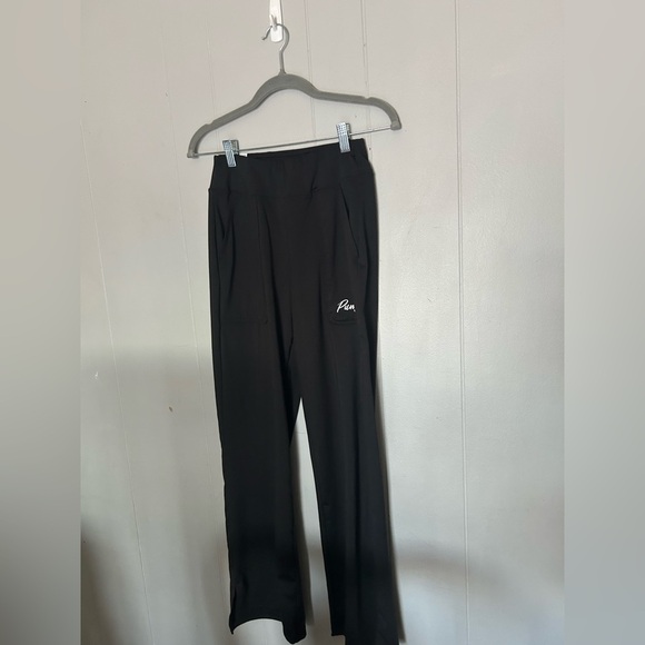Pants - PUMA Black Athletic Jogger Pants Logo Pocket XS
